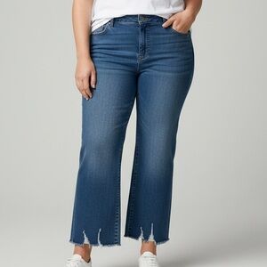 CLEO PETITES Distressed Hem Jeans size 16 PETITE